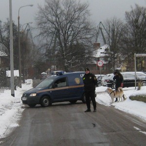 Strażnicy nie dopuścili do zapadnięcia się jezdni