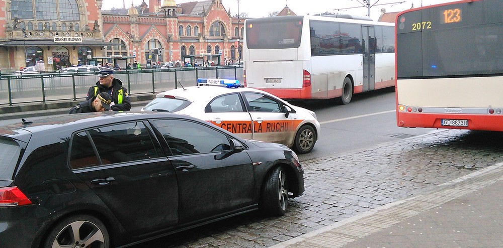 Przystanki pod lupą mundurowych