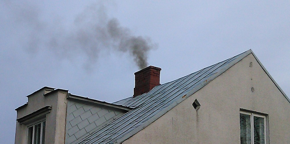 Czym palimy w piecach? Będą kolejne kontrole!