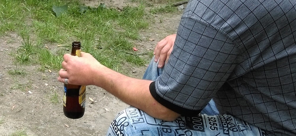 W miejscach objętych zakazem alkoholu nie pijemy