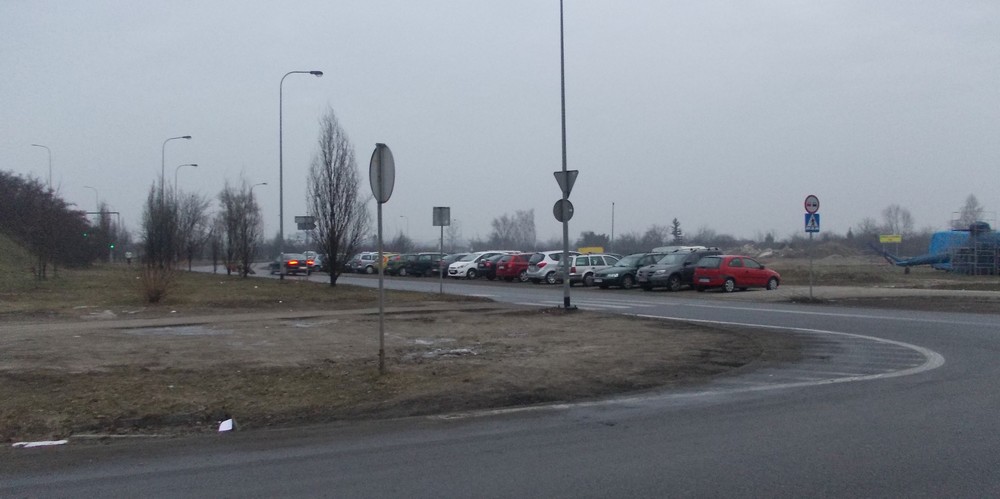 Parking na skrzyżowaniu