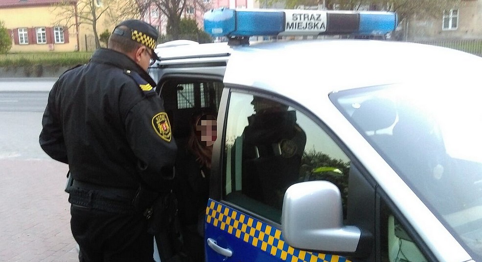 Pomogli zrozpaczonej nastolatce