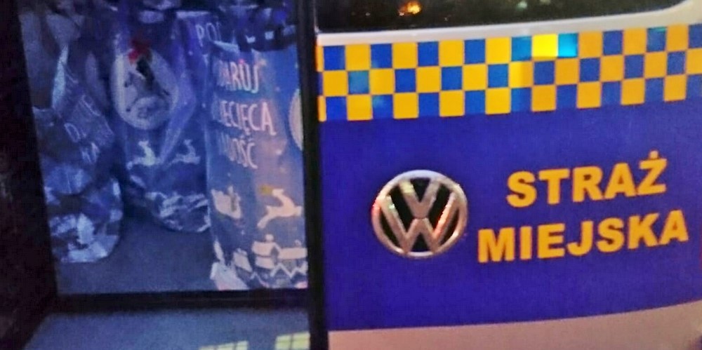 Zawieźli paczki potrzebującym