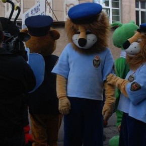 Zjazd maskotek w Rowach