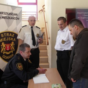 Spotkanie Prezydenta z mieszkańcami Brzeźna - przyjmowanie zgłoszeń
