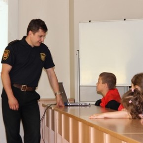Najmłodsi odwiedzili Strażników