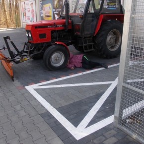 Drzemka na parkingu