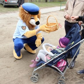 Może cukiereczka?