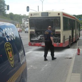 Płonący autobus