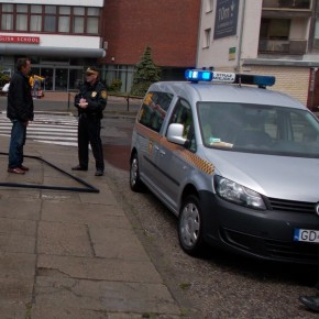 Nieudany spacer z ramą