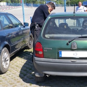 Pani zostawiła go w aucie, w oczy zajrzała mu śmierć…