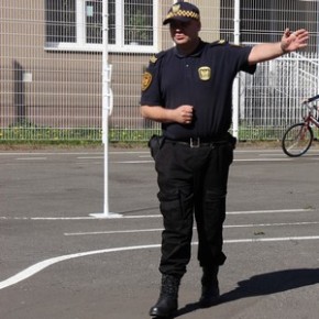 Uwaga! Strażnik interweniuje zawsze w umundurowaniu