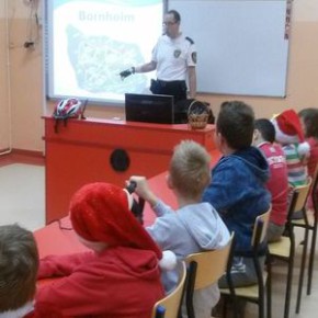 Strażnicy odwiedzili dzieci