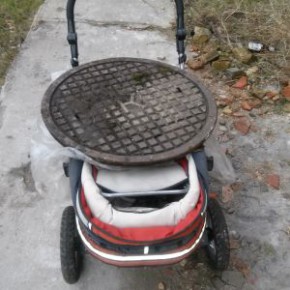 Z włazem przez miasto
