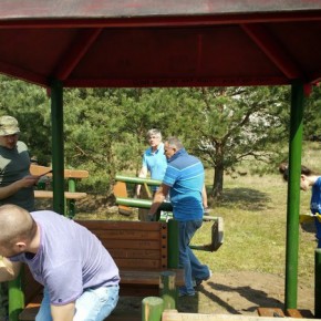 Wizyta strażników w Rodzinnym Domu Dziecka "Dom przy Lesie" - 25.04.2015 r.