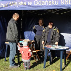 Psie zaprzęgi pod okiem strażników