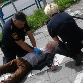 Ratowanie życia: przechodzień stracił przytomność