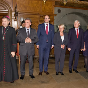 Przyjaciele Straży Miejskiej w Gdańsku wyróżnieni pamiątkowymi statuetkami