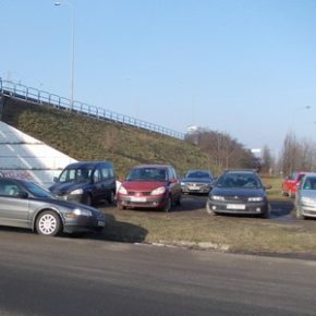 Parking na skrzyżowaniu