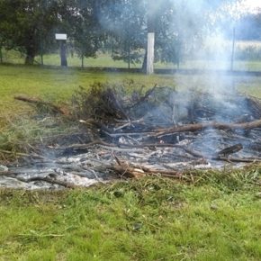 Spalanie odpadów na Stogach