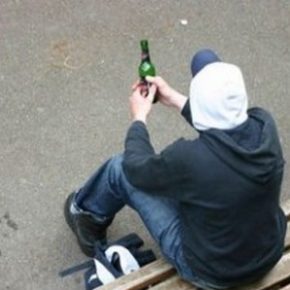 Wakacje, koledzy i piwo