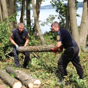 Porządkowanie terenu Ośrodka Szkoleniowo-Rehabilitacyjnego Mausz - 18.08.2017 r.