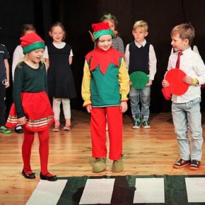 Występ dzieci z Przedszkola nr 66 "Źródełko" w Gdańsku - Miejski Teatr Miniatura, 7 grudnia 2017 r.