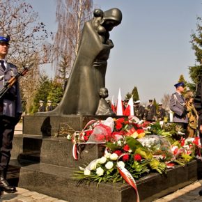 Obchody Dnia Pamięci Ofiar Zbrodni Katyńskiej oraz 78. Rocznicy II masowej zsyłki Polaków na Sybir - Gdańsk, 13 kwietnia 2018 r.