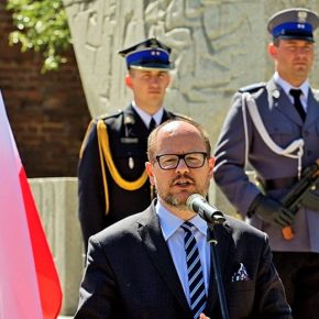 Obchody 73. rocznicy zakończenia II wojny światowej - Pomnik "Tym, co za Polskość Gdańska" w Gdańsku, 8 maja 2018 r.