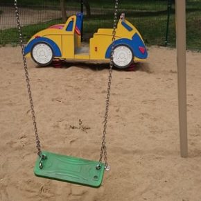Bezpieczne wakacje ze strażnikami