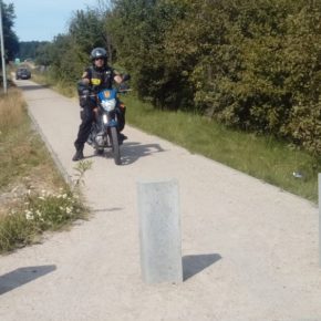 Zatrzymały go dopiero schody
