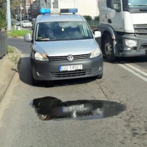 Śliski problem na jezdni
