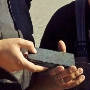 Strażnicy odnaleźli właściciela smartfona