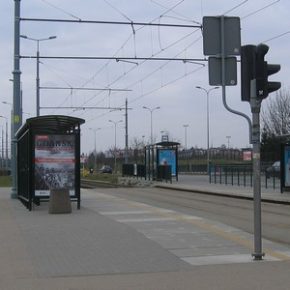 6-latka wraca do mamy – sprawna akcja miejskich służb